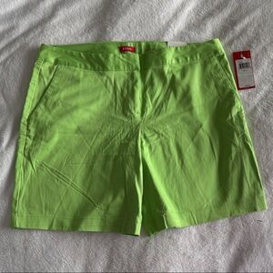 NEW IZOD women’s Lime Green Flat Front Shorts